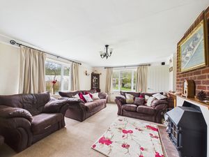 Lounge- click for photo gallery